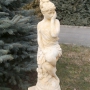 Snící dívka - umělý kámen - pískovec
